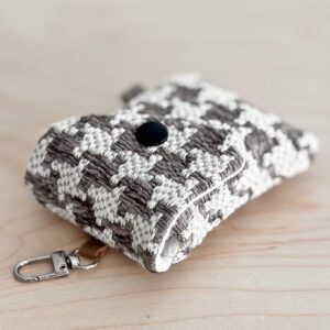 Mini Tissue Holder - Houndstooth